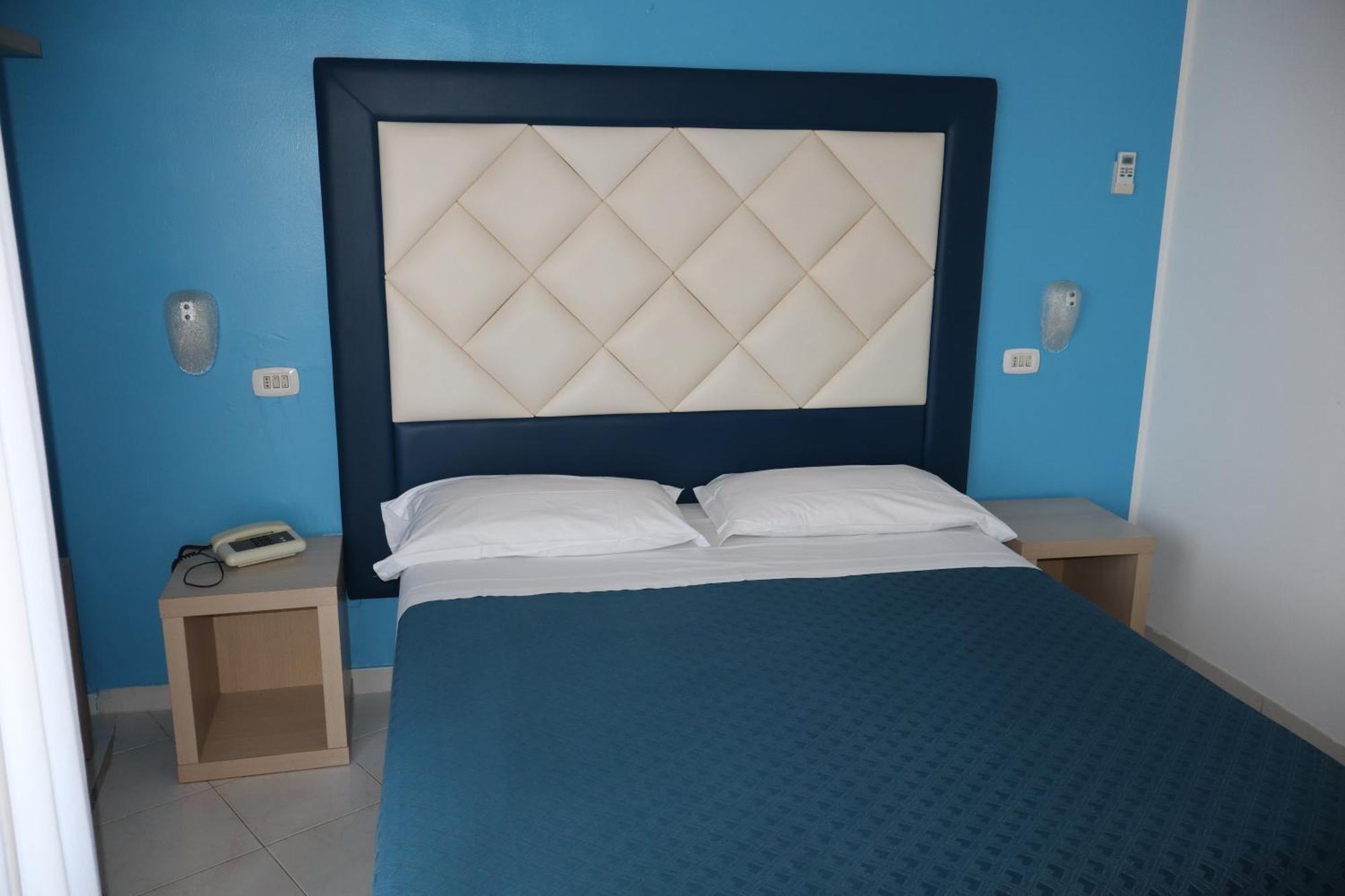 Hotel Albatros Roseto Degli Abruzzi Dış mekan fotoğraf
