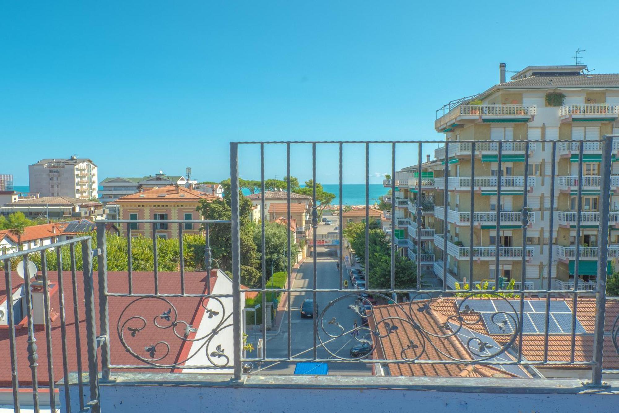 Hotel Albatros Roseto Degli Abruzzi Dış mekan fotoğraf