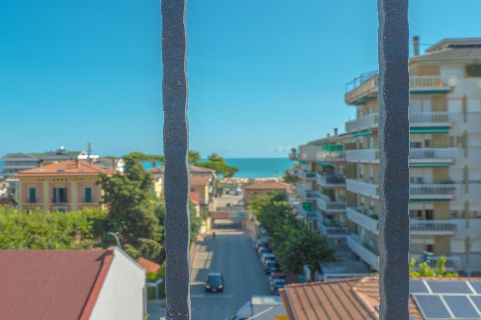 Hotel Albatros Roseto Degli Abruzzi Dış mekan fotoğraf