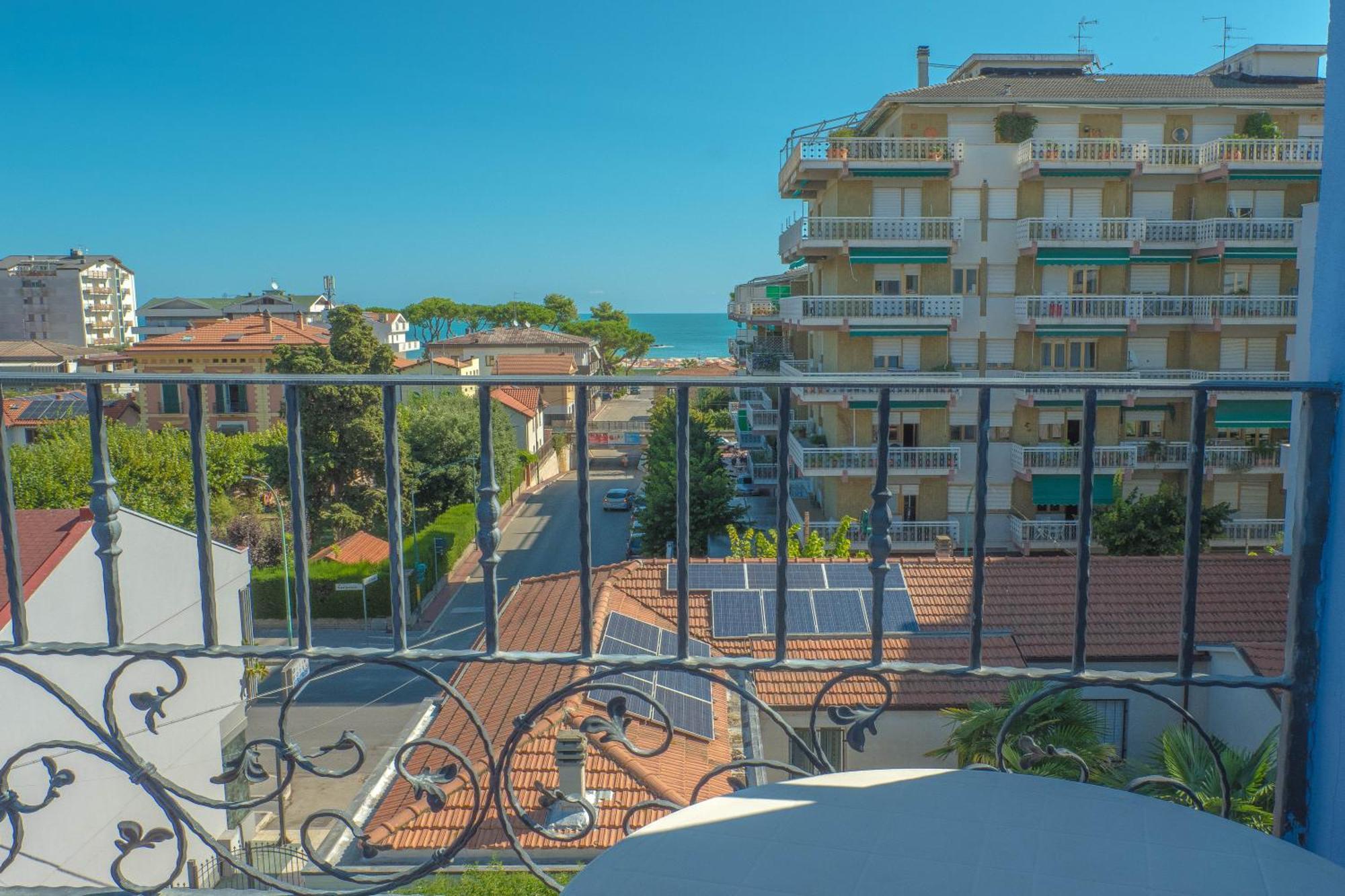 Hotel Albatros Roseto Degli Abruzzi Dış mekan fotoğraf