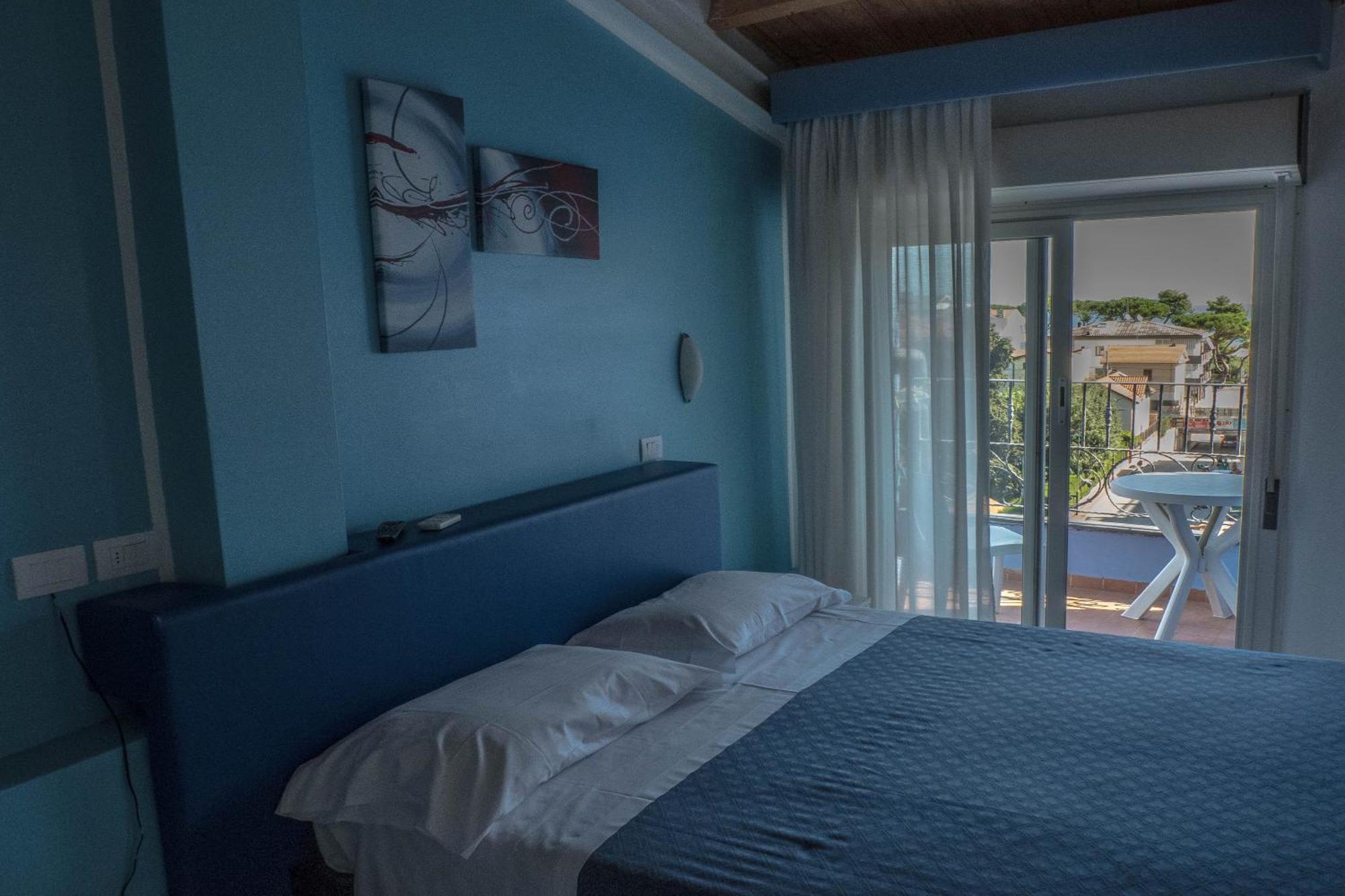 Hotel Albatros Roseto Degli Abruzzi Dış mekan fotoğraf