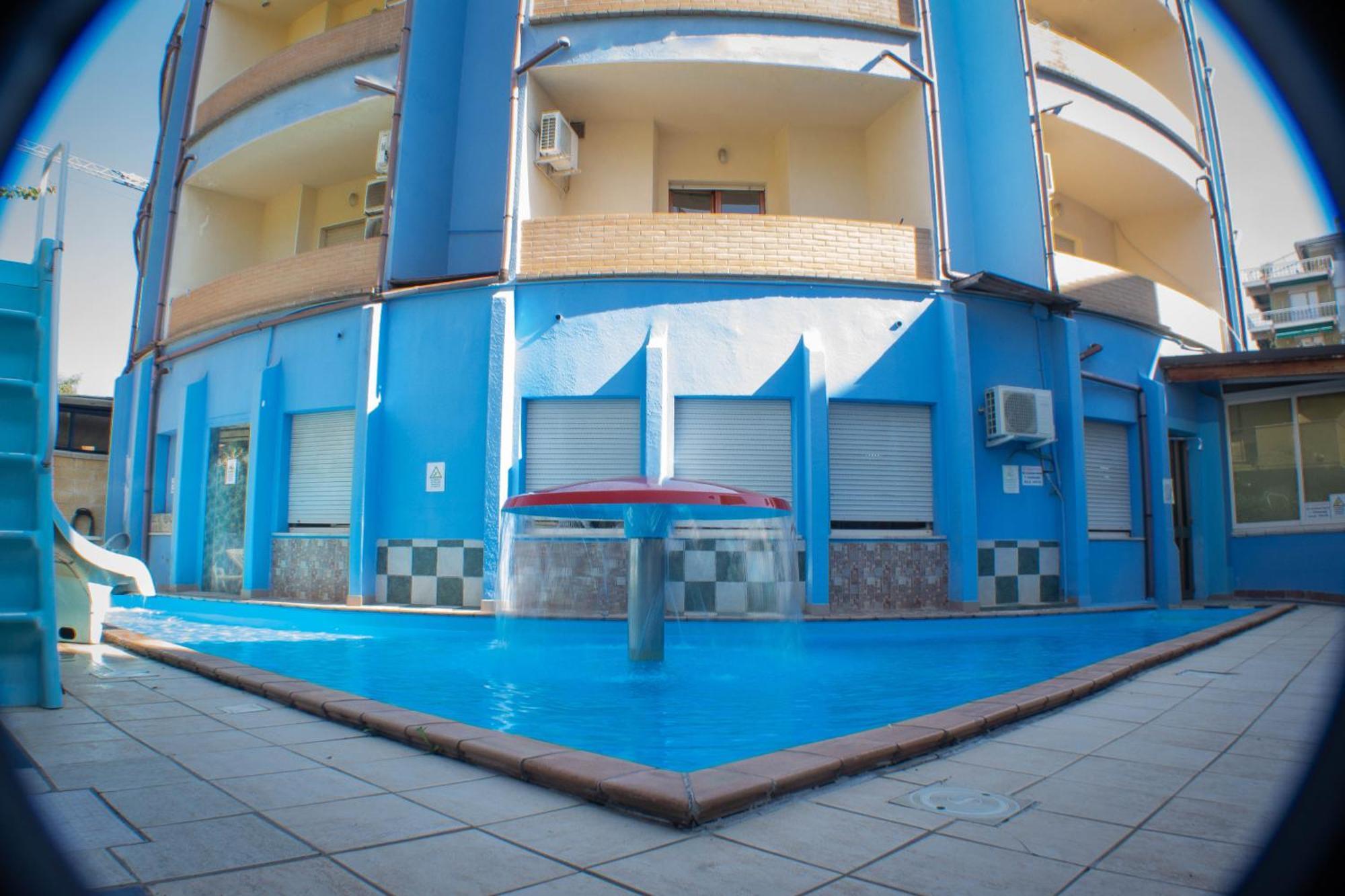 Hotel Albatros Roseto Degli Abruzzi Dış mekan fotoğraf