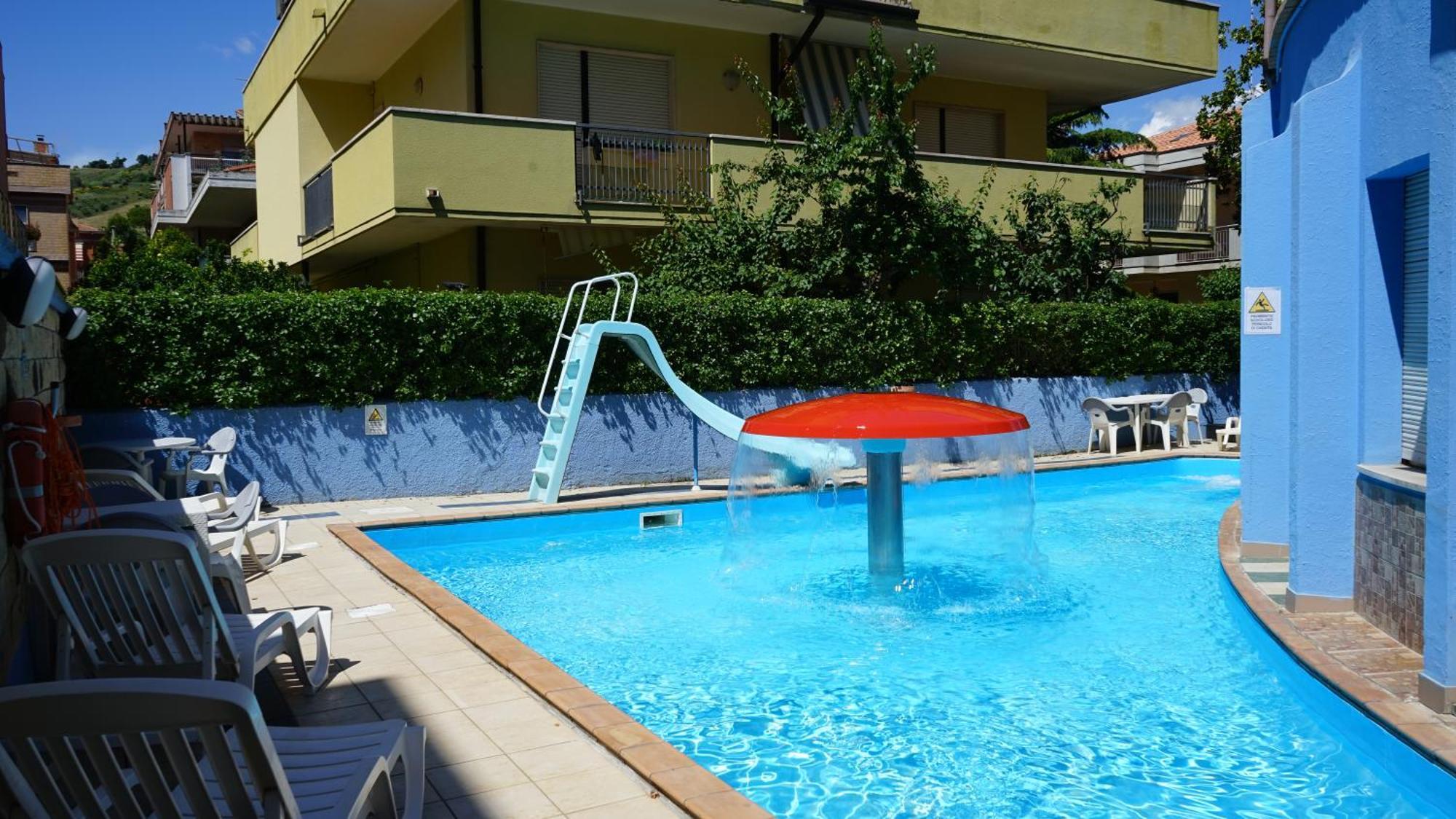 Hotel Albatros Roseto Degli Abruzzi Dış mekan fotoğraf