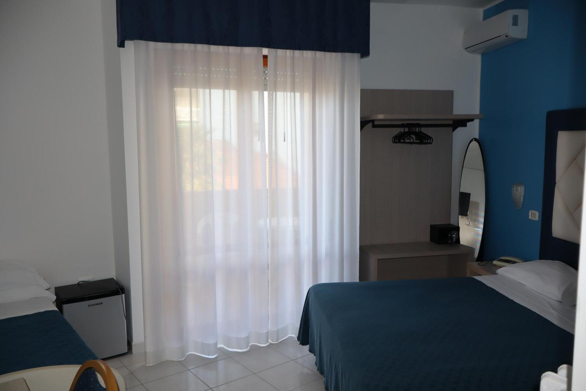 Hotel Albatros Roseto Degli Abruzzi Dış mekan fotoğraf