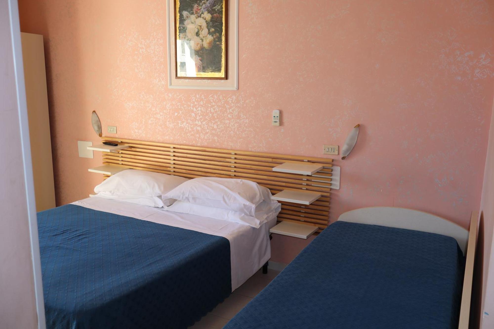 Hotel Albatros Roseto Degli Abruzzi Dış mekan fotoğraf